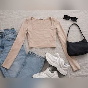 Zara Beige Long Sleeve Crop Top